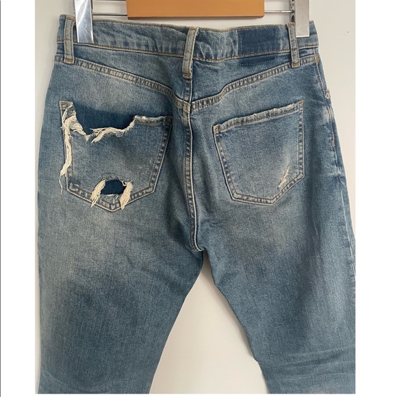Zara - Distressed narrow legged jeans - size 6 - Picture 7 of 8